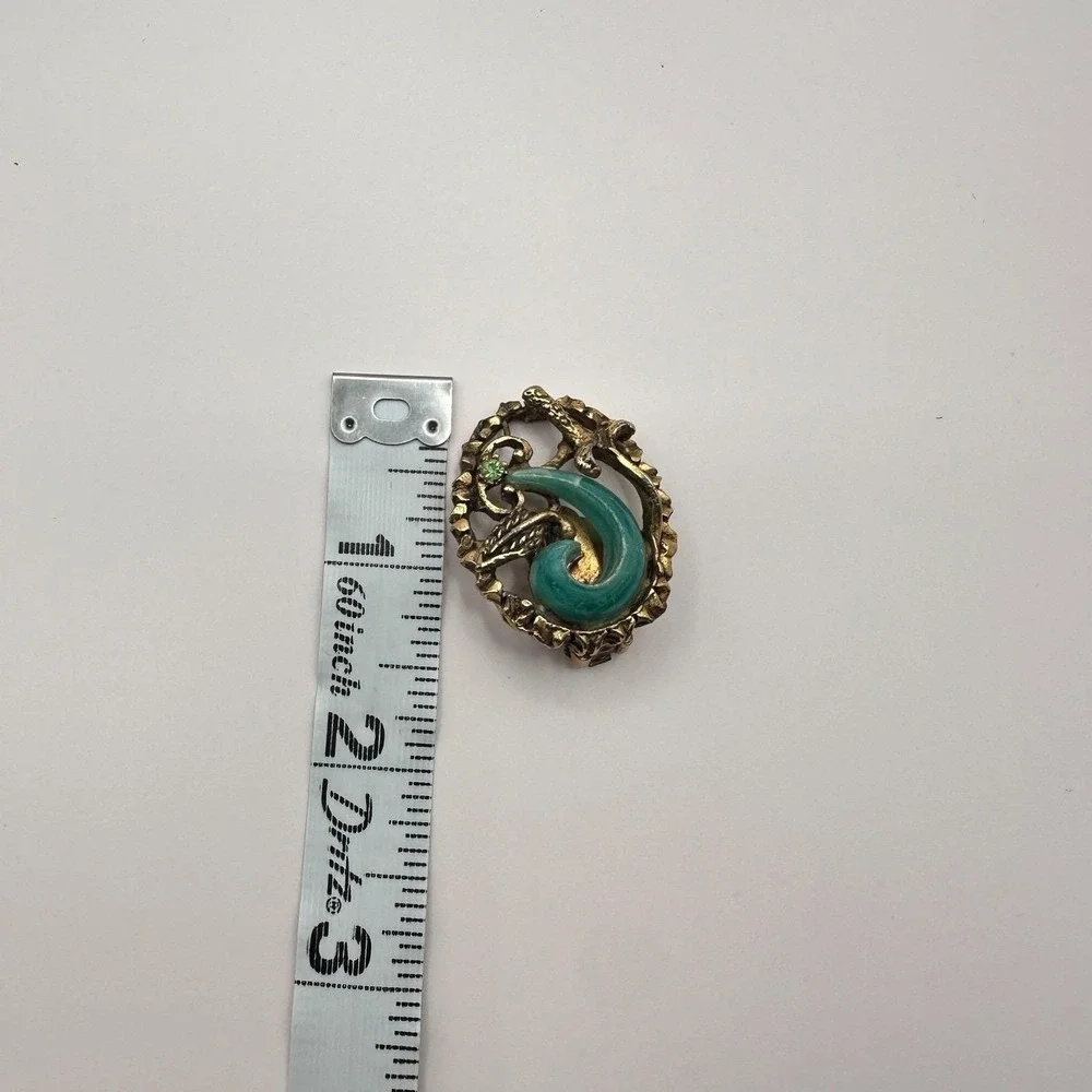 Vintage 80s Brass Tone Turquoise Green Cabochon Statement Clip Earrings Jewelry - Picture 9 of 9